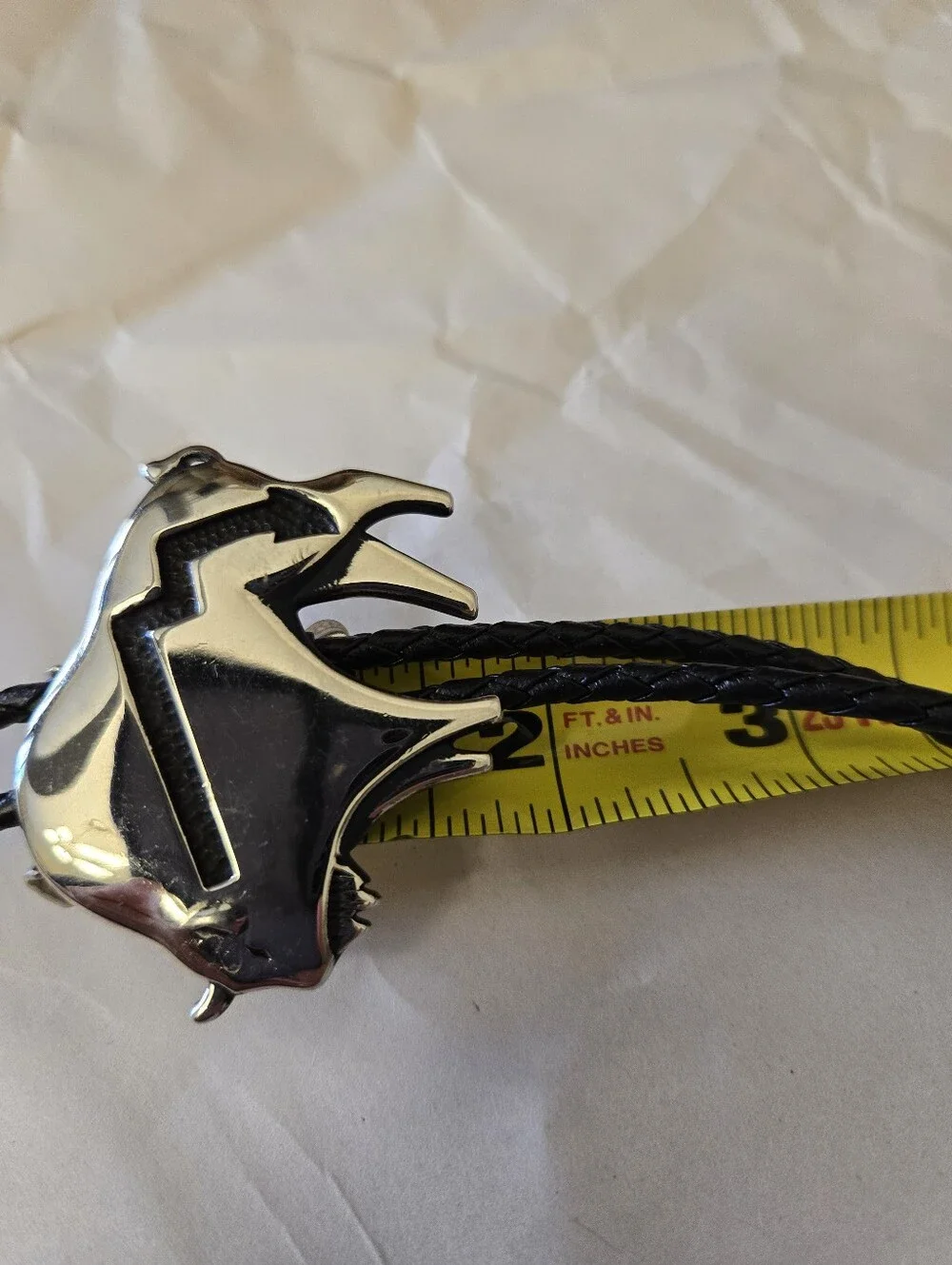 Bolo Tie Silver Tone Bull Black Arrow Cut Out Arrows As Bottom Anchor Western